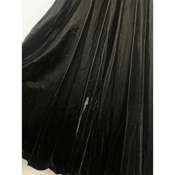 Vintage Moda Intl Black Velvet Goth Off Shoulder Witchy Fit & Flare Dress Size S - Picture 5 of 8